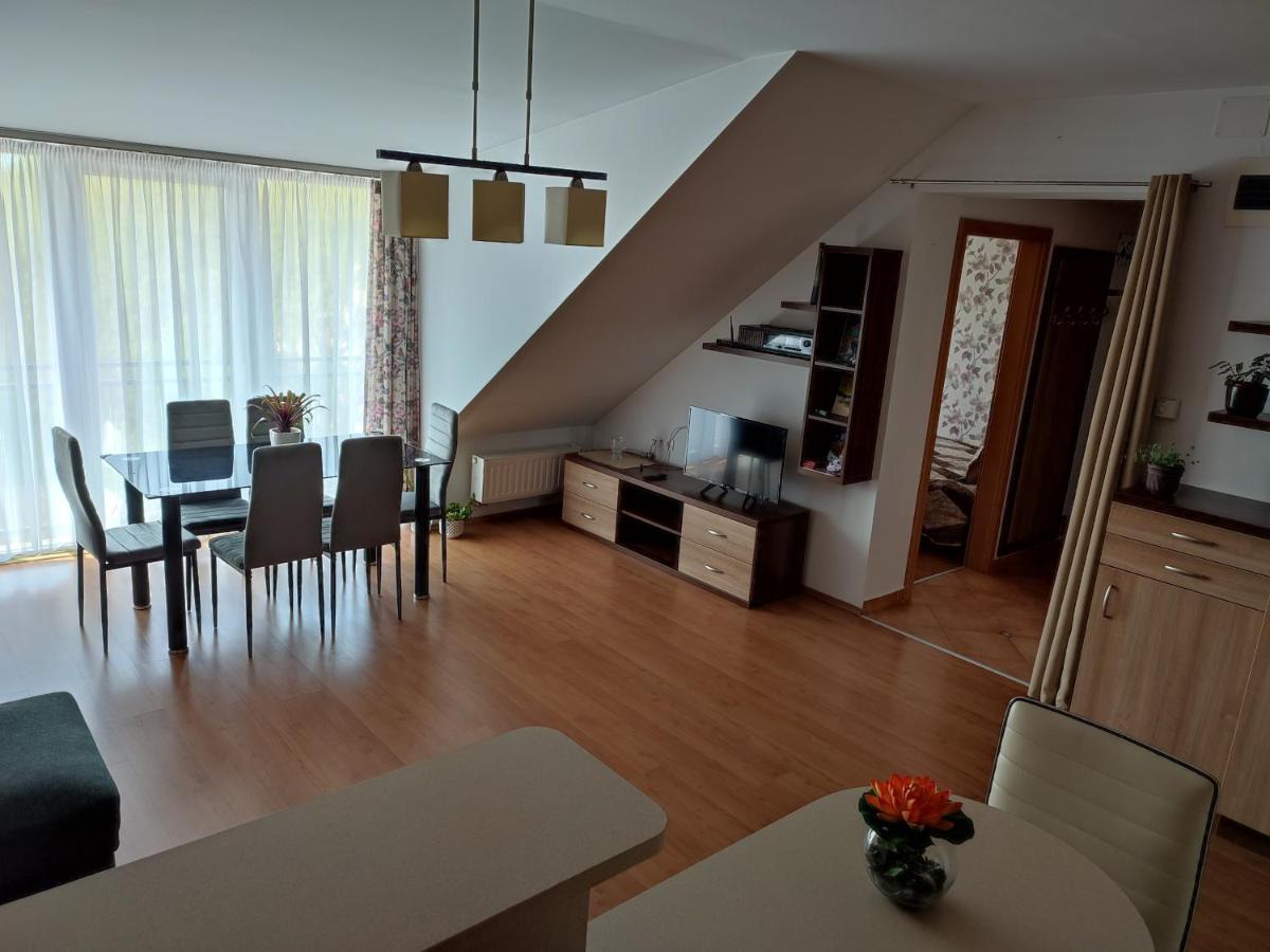 Larix Apartman Sárvár Eksteriør bilde